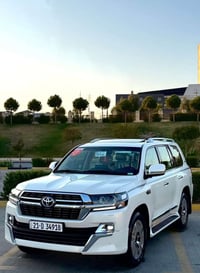 لاندكروزر GXR ساس • ٢٠٢١ • ٤٤٠٠٠