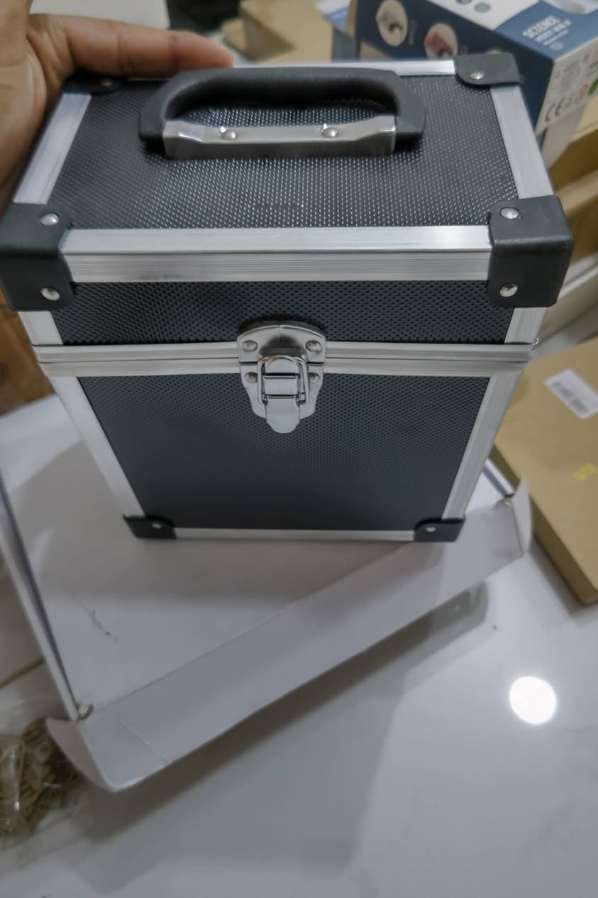 كبان ليزر قطعتين كاملات شغالات 60


**إذا كنت صاحب هذا الإعلان وتريد حذفه لأي سبب، رجاءا أرسل رسالة إلى الدعم الفني**