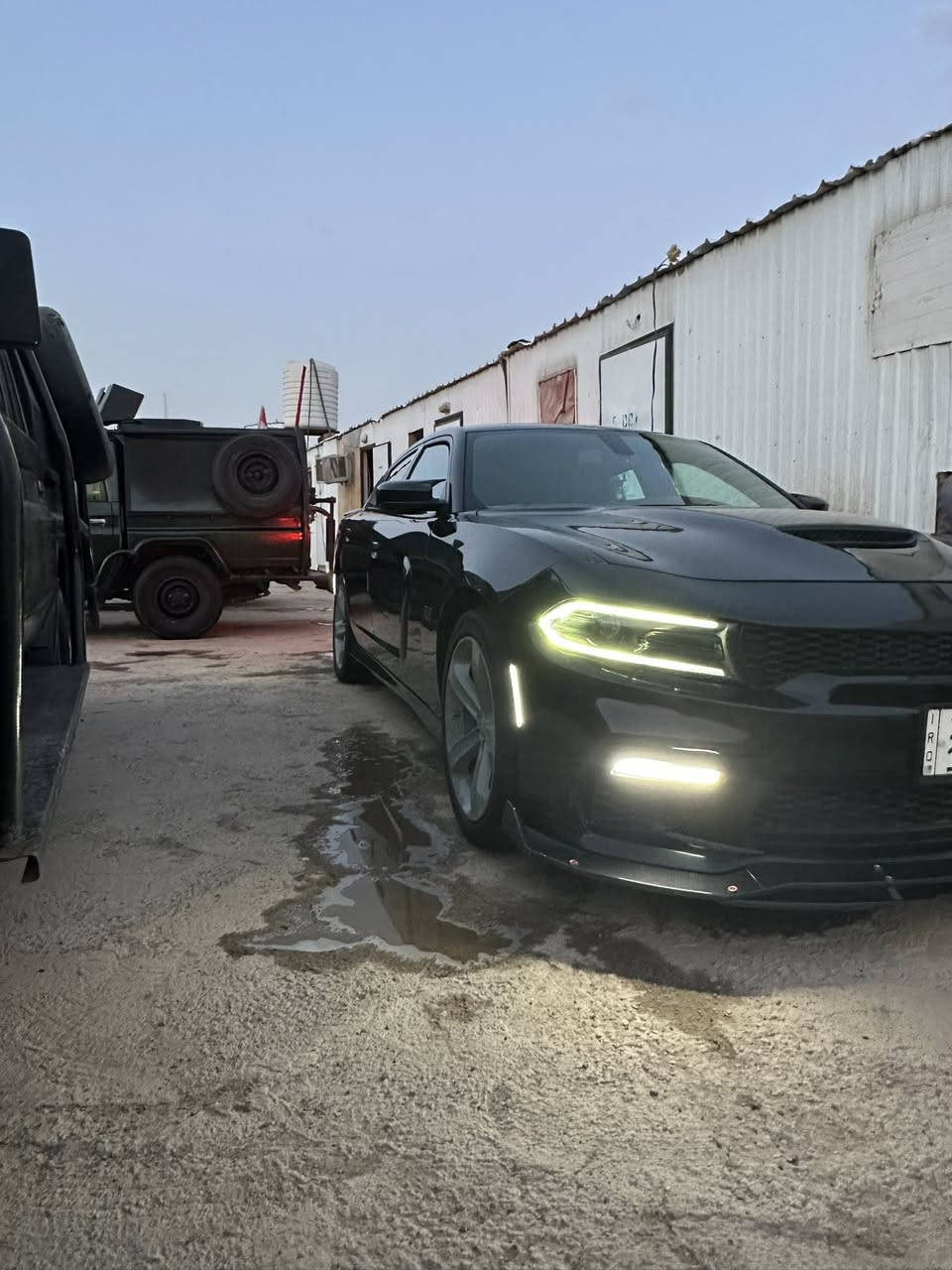 سلام عليكم جارجر للبيع موديل ٢٣ RT ماشيه ٥٠ اي واحد يريده يتصل  بيه ٤ قطع ابيع حزام ***********

