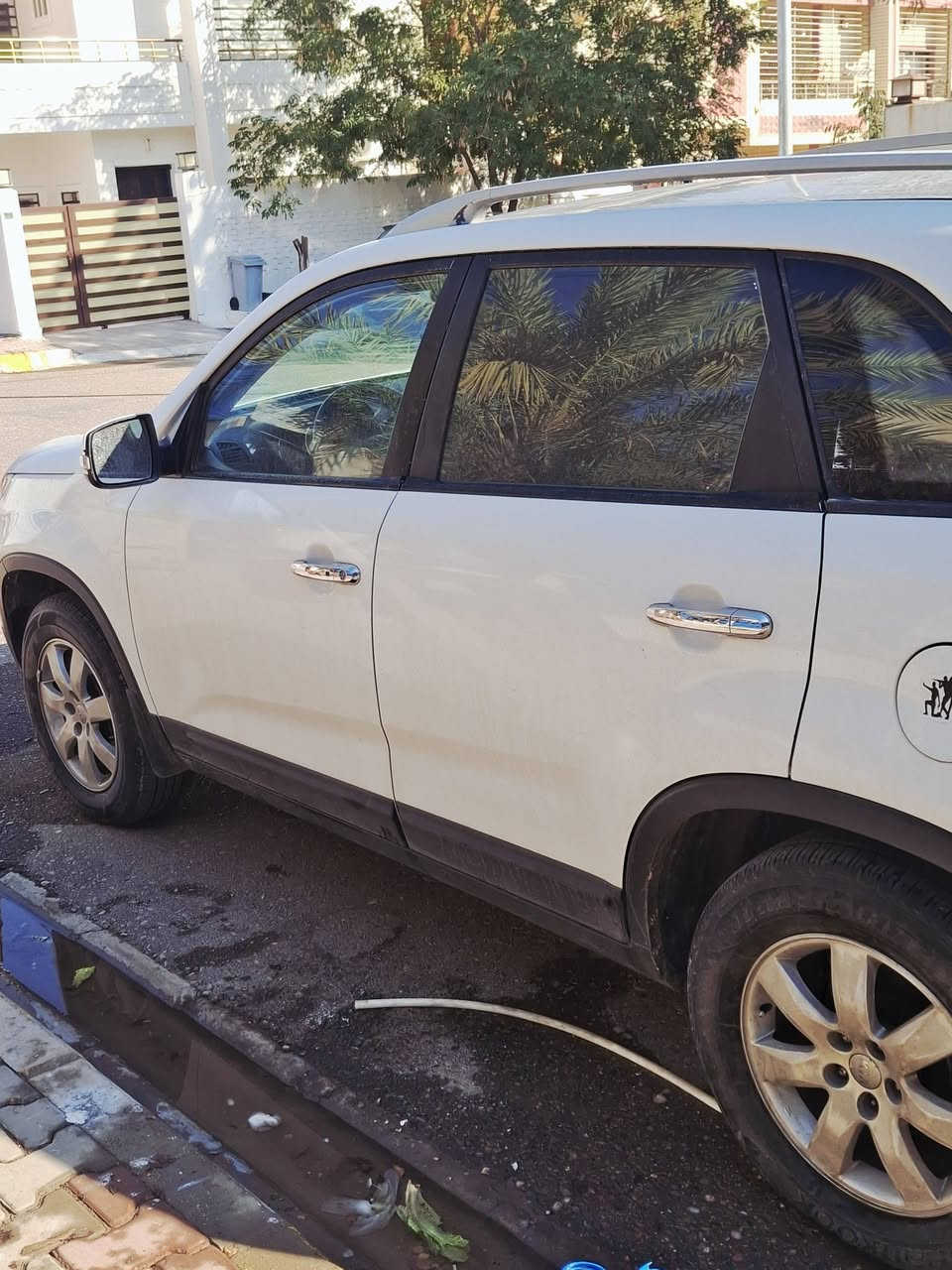 سورنتو 2012 خليجي ٧راكب محرك ٢٤٠٠ دوش المرغوب
كير ومحرك خير من الله
تخم تاير
بنوراما
7 راكب
محرك كير مكفولات
تبريد بيانو 
خمسه ويل كب
مري شفط
يدات كروم
شاشه كبيره
كامره 
تحكم ستيرن ثلاث جهات
تبريد ثلج
داخل بيجي
ويل كب 17
كشتات مخمل
كشاف ضبابي
لد خلفي 
جرص انذار ١٢٠
جهاز انذار جهتين
صدر جديد
مكان السياره بغداد الاسكان 
السعر 165 ورقه بيه مجال بسيط
***********
