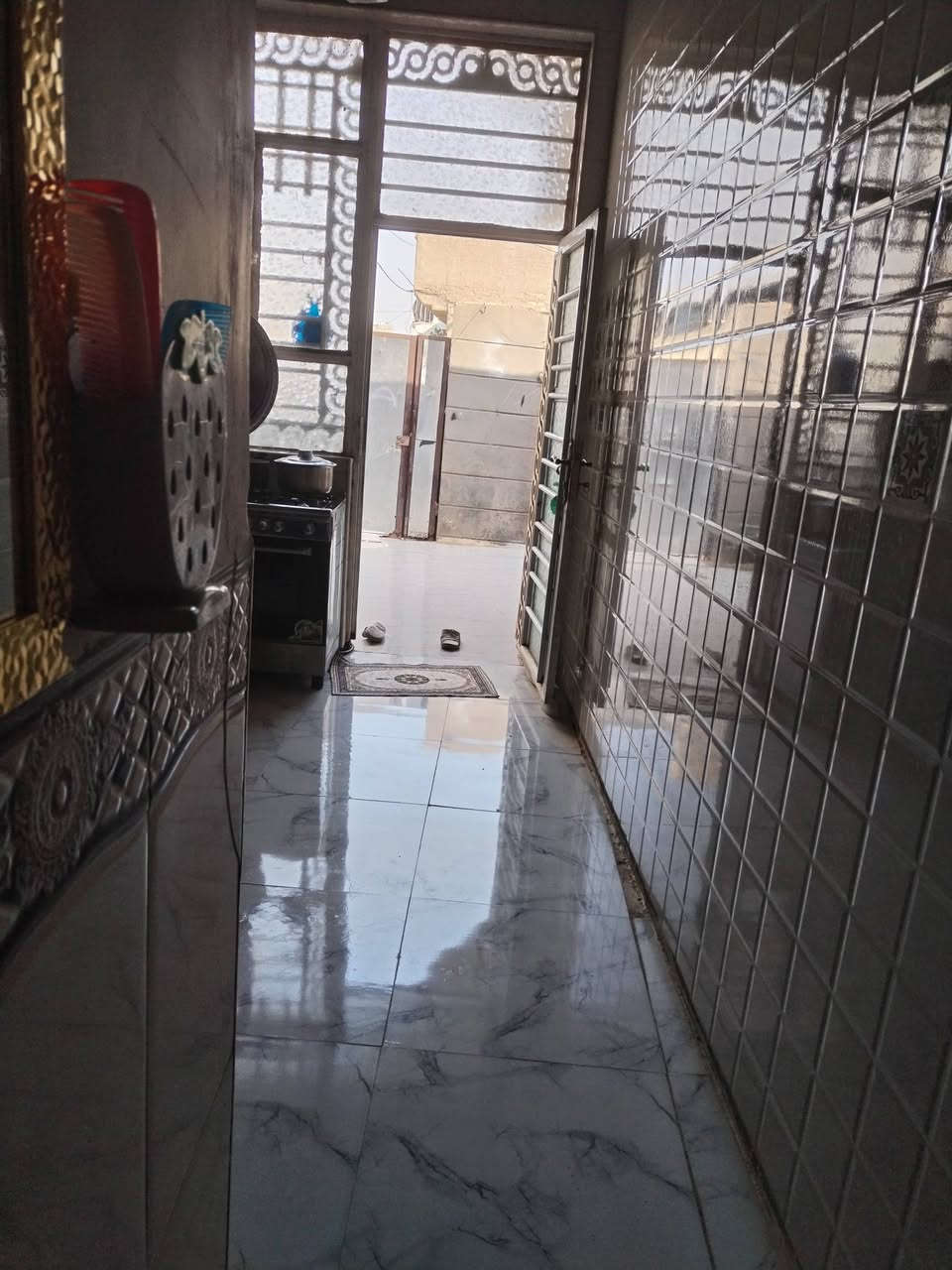 لبيع قريب سيطرة ام الهوى ***********
