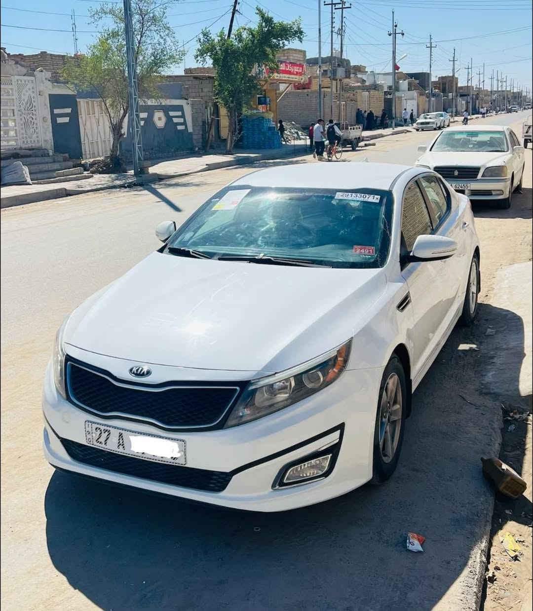 سيارة كيا اوبتيما للبيع موديل 2015 وارد امريكي محرك 2400 حادثها الباب والجاملغ الجهه اليمنى 
سياره حلوه ماشيه 100+ب اسمي تحويل مباشر او وكاله   سنويه جديده وهزه جديده شرط الفحص مكانها ناصريه السعر 115وبيها مجال للشراي وهذا رقمي ***********
