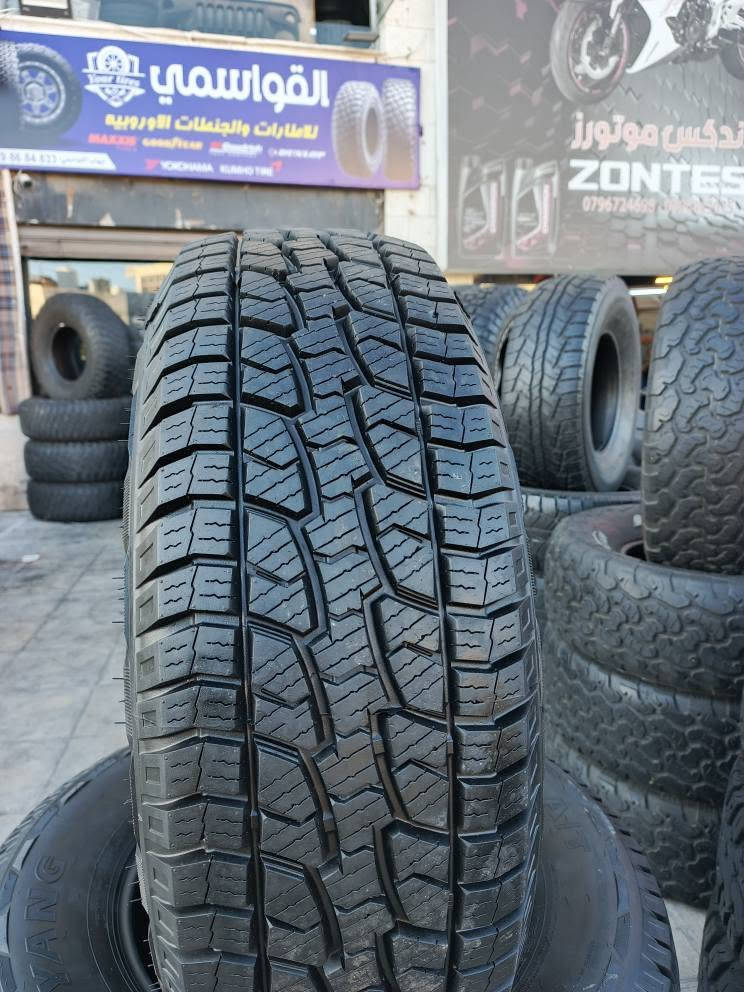 توفر حالياً لدى محلات Your Tires - القواسمي -
🛞 طقم إطارات CHAO YANG A/T الخيار المثالي للطرق المعبدة والاستخدامات البرية الخفيفة، بجودة عالية ومواصفات مميزة.
📏 المقاس: 265/70R17
📅 تاريخ الإنتاج: 2025

✅ A/T (All Terrain)

✅ مدعّم من الجوانب بتقنية T.M (Tear Resistant) المقاومة للتمزق وحماية أفضل في الطرق الوعرة

✅ ممشى قليل جداً

✅ تصنيف جودة AA

✅ معدل تآكل 500 لعمر استخدام أطول

✅ كفالة خطية لمدة سنة

📍 البيادر – شارع الصناعة الرئيسي – بعد إشارات كازية المناصير
📞 إيهاب القواسمي
0798684833


**إذا كنت صاحب هذا الإعلان وتريد حذفه لأي سبب، رجاءا أرسل رسالة إلى الدعم الفني**