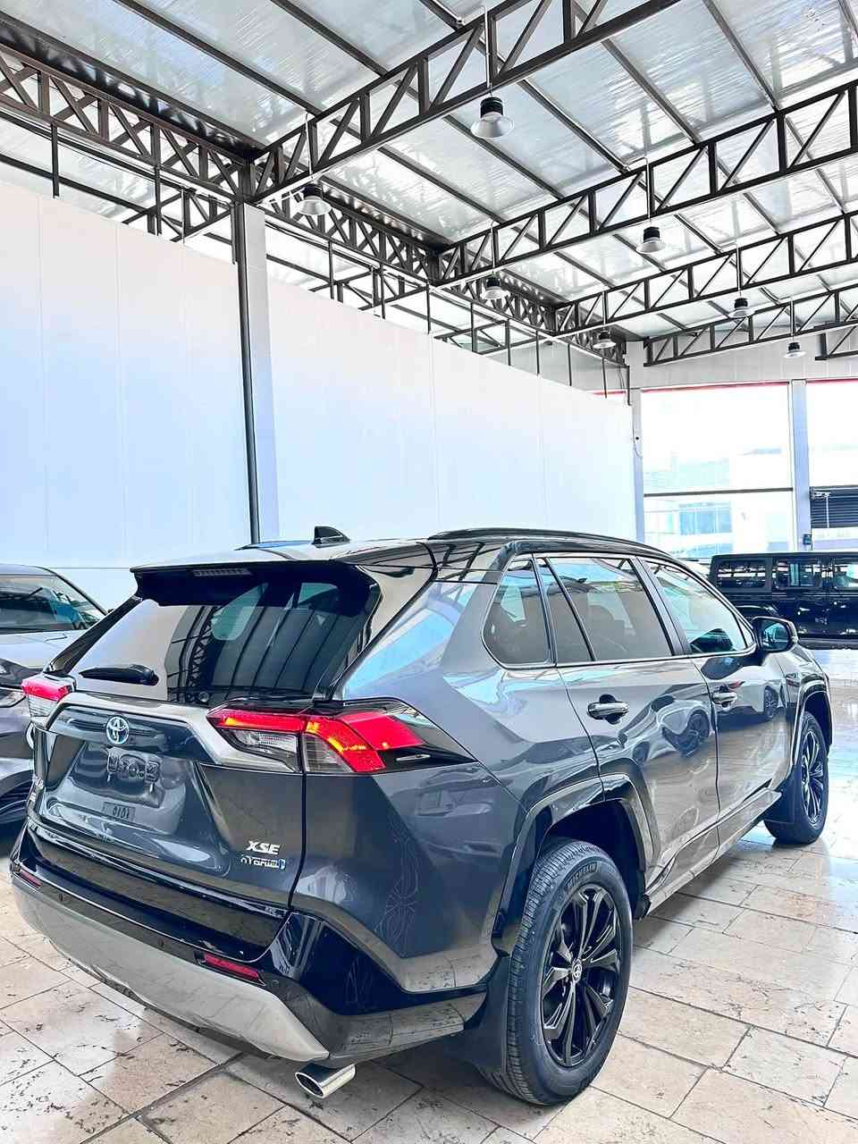 وصول الجديد رافور 2024 هايبرد SE سيارة فول مواصفات كراسي تدفئة وجلد شاشة كبيرة صندوك كهربائي ستيرن تدفئة رادارات فتل  حساسات امامية خلفيه ماشي 6 الف ميل بيها جاملغ امبدل شركة بدون صبغ بدون ايرباك بدون دواخل مكان دهوك بدون رقم يترقم محافظات اقليم السعر 26500$ مجال 

***********
***********
