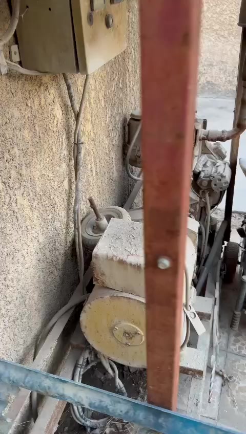 السلام عليكم مولدة بهاي الحالة بس اسويچة ضايع ابيعهة فحم لين ممشغلهة  رقمي *********** بغداد الكمالية
