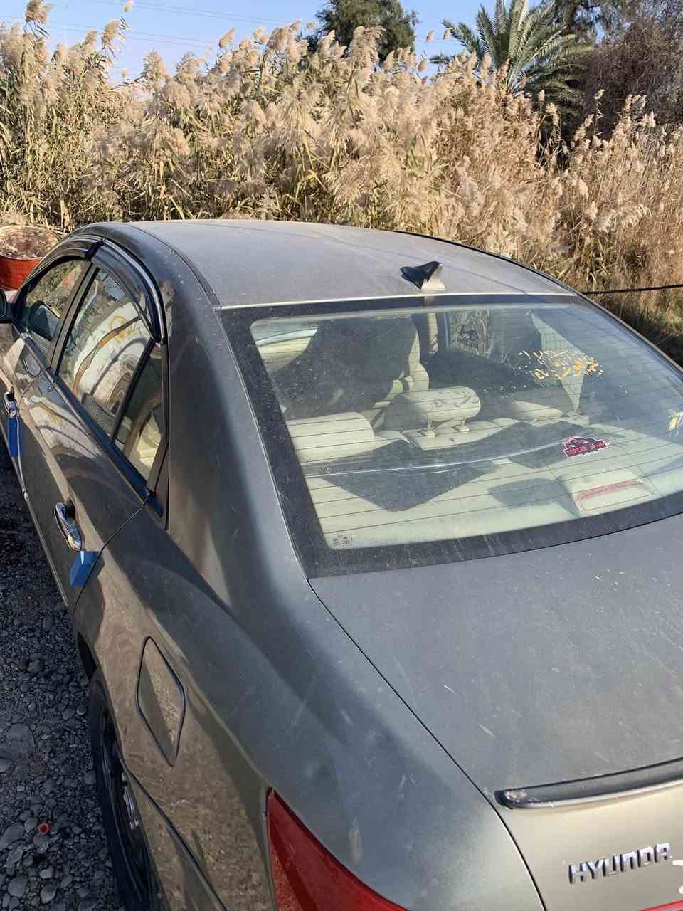 السلام عليكم سوناتا للبيع ٢٠١٠ سياره جديده بيها صفحه كلير جهه السايق من امريكا وبيها جاملغ خلفي مصبوغ همين جهه السايق بالعراق صار سعرها ١٠٥ وبيها مجال مكاني سامره ***********
