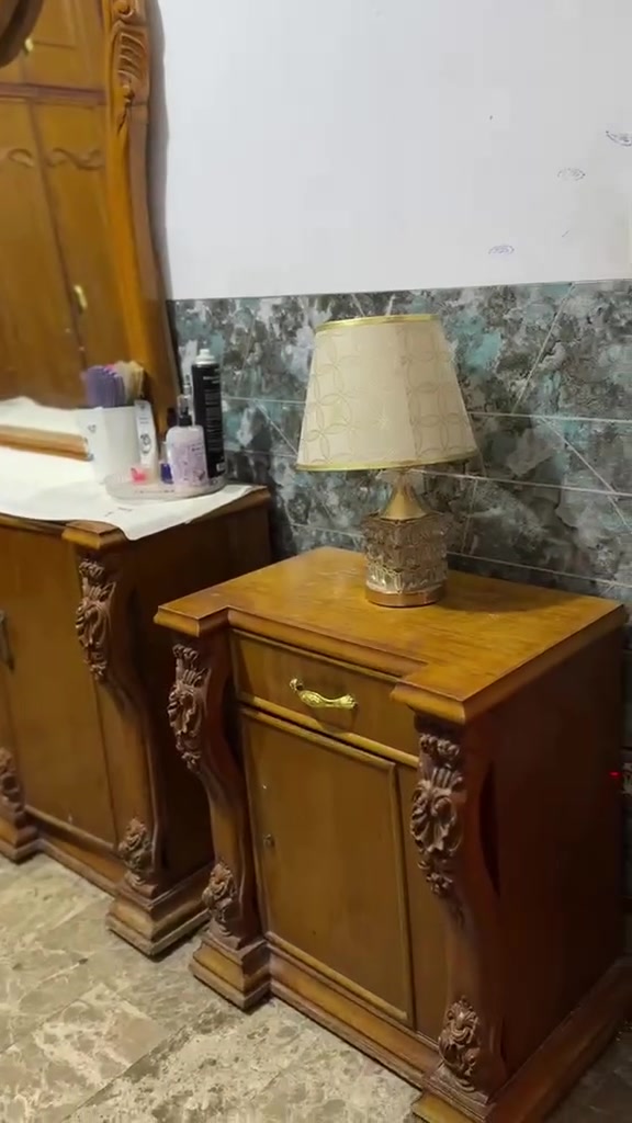 غرفة نوم صاج تكمة بمليون و٨٠٠ وبيها مجال البلديات. توصا


**إذا كنت صاحب هذا الإعلان وتريد حذفه لأي سبب، رجاءا أرسل رسالة إلى الدعم الفني**
