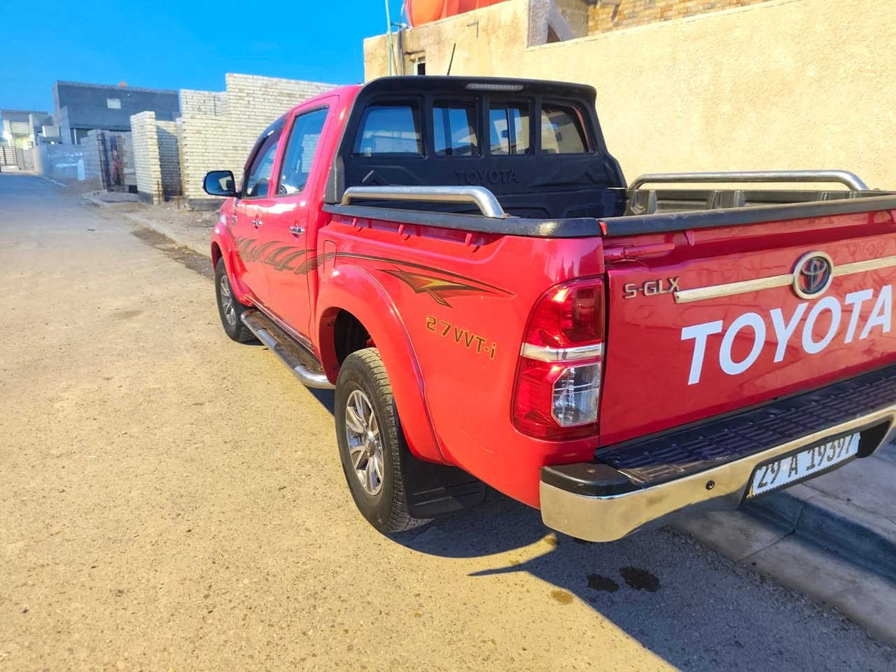 فورويل مكفوله للبيع موديل 2013رقم واسط مكان السياره بغداد الستفسار على الرقم ***********1
