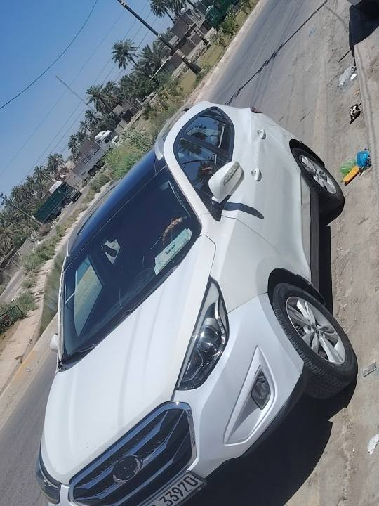 توسان ادوات بانزين للبيع
مكينه ٢٤٠٠ دوش
كصه جنطه
***********كربلاء
