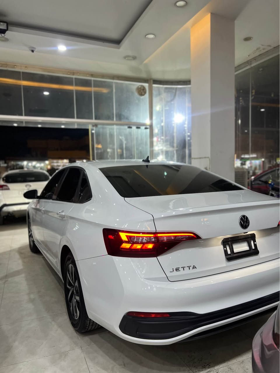 كاتى نه شكاوه هيشتا به شه رتى 
ره قه م كردن كيشه ى نه بى به شه رت
جيتا 2024مواسه فات s sport 
گيرومه كينه و ته بريد و كاره بايى به شه رت 
نيو بونيت بوياخه بى ليدان بى ئرباك
دووجيگاى PDR ماباقى ده عامى بو ده عامى به شه رت
شوين هه ولير *********** أربيل, العراق
