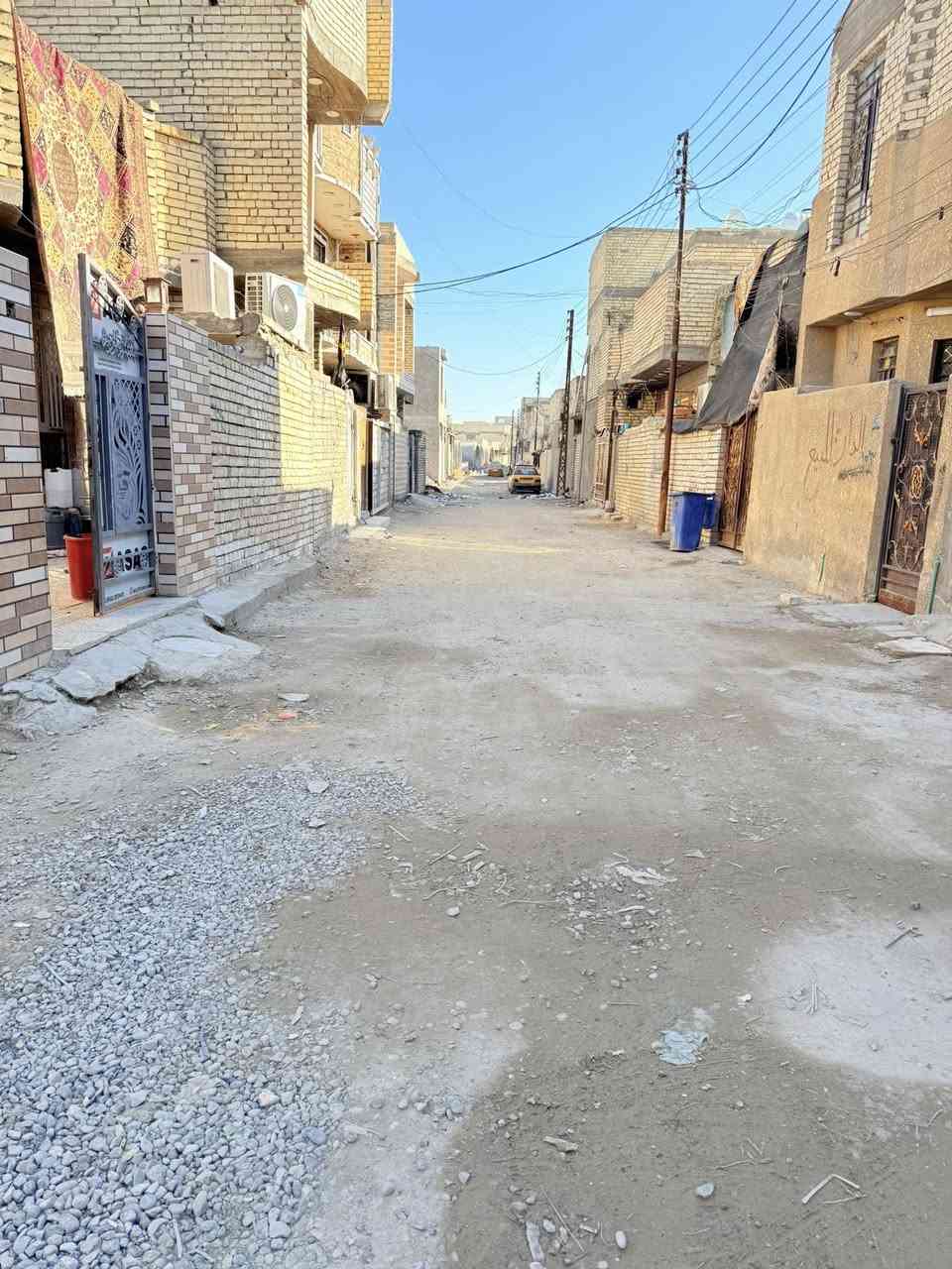 السلام عليكم قطعة 100م للبيع المكان حي الرئاسة شارع عشرين نهاية شارع 15 للاستفسار ***********
