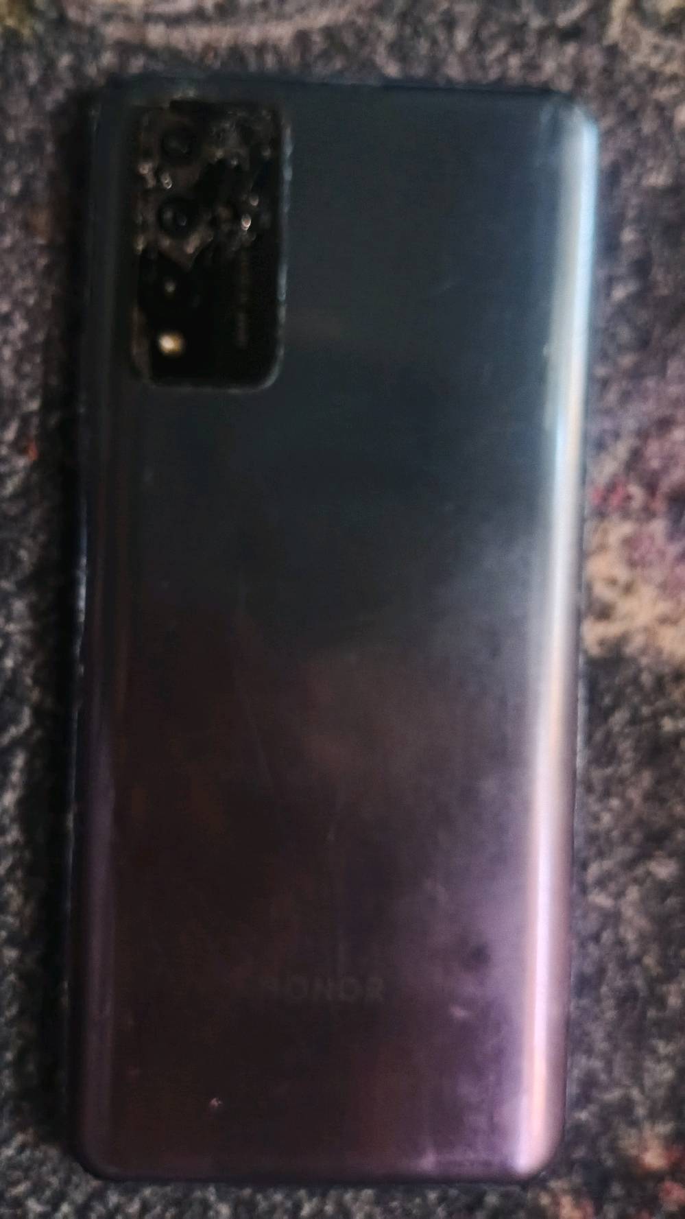 هونر x10lite ذاكرة 128 جهاز مثل ما موضح بالصورة كلشي شغال السعر 60الف ،***********