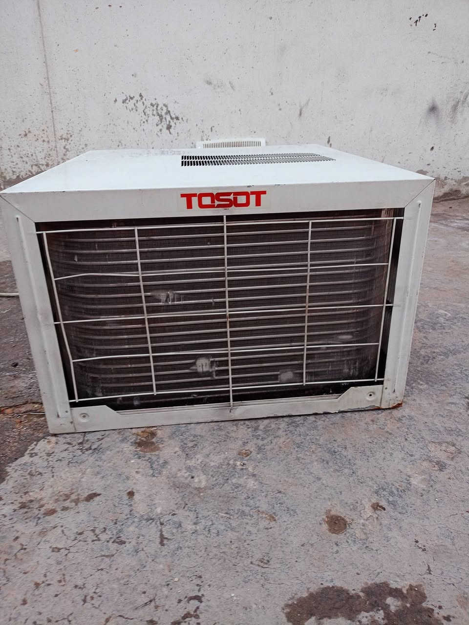 سلام عليكم مكيف توسوت للبيع باب اول نظيف ما داخل تصليح على الفحص 270 وبي مجال عنوان بغداد ***********
