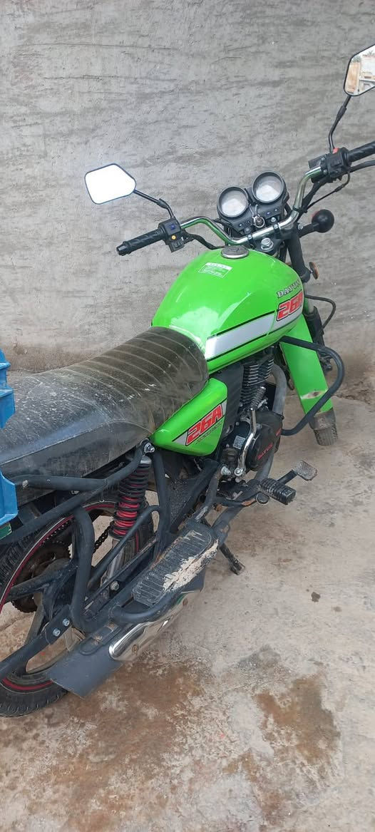 السلام عليكم دراجه دايون موديل 22 مرقم سنويه جديده تحويل مباشر مكينه كهربائيات كلها  شغاله السعر 1800 وبي مجال مكاني ديالى الخالص الله شاهد مكلف بل نشر شراي اتصل ***********
