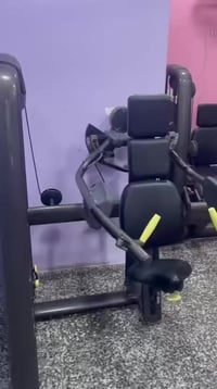 قاعه رجالي للبيع (شلع) بغداد 07818553899