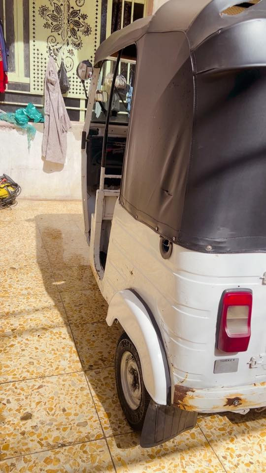 السلام عليكم تكتك 20 رقم وسنوية مشروكة شركة حالين لا تنقيص ولا تبخير بيهة خياسات بسيط بس ما معمر ولا مرشوشة سعر 6500وبيهة مجال مكاني بغداد رقم ***********
