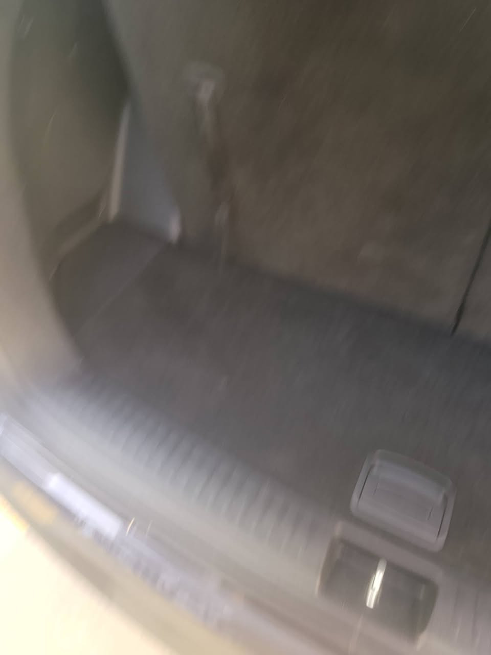 السلام عليكم سياره سورنتو موديل 18 خليجي فول موصفات ما بيه اي ضرار سيره 4 سلندر اسبير ما نزل بيه ماشيه 35 الف فقط الرقم الموبيل *********** السعر 170
