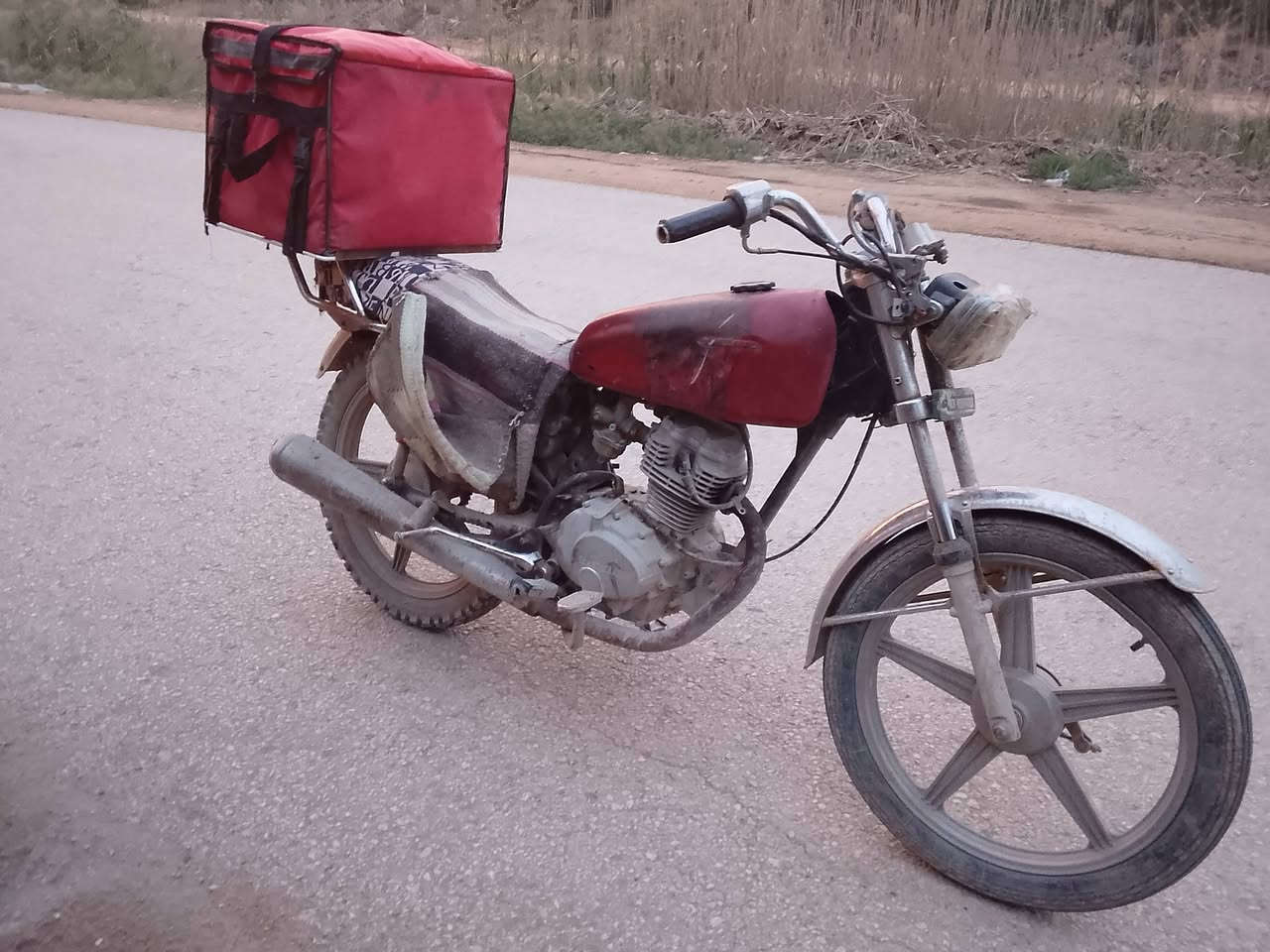 سلام عليكم مره خصه الادمن المحترم اربعه كير أوراق اصولي بيه نقص ورقتين الوصلين سعره 175وبيه مجال قليل حك جيه مكان كربلاء الحسينيه ***********
