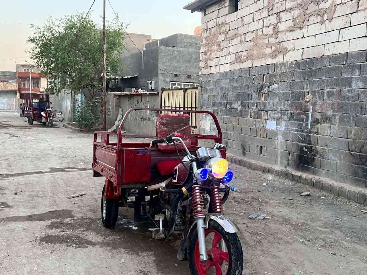 سلام عليكم شباب ستوته للبيع نضيفه سلف شغله موديل18 اوراق اصوليه 0 788 704 3962 رقم الموبايل
