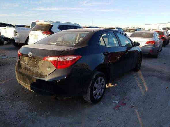 كورلا 2018 أسود ماشي 100ألف ضرر فوك قبغ بانزين صبغ صور أمريكا هم بالمنشور بيه مكانات حصو رقم الهاتف  ***********
السعر 140 بيه مجال 🌹
