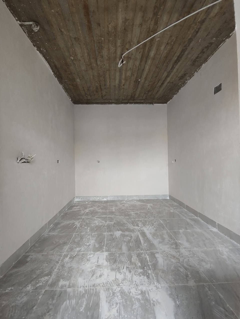 🔹 دار للبيع حي #الوحدة🔹
- مساحة  الدار: 100 متر واجهة 5 متر 
- شارع تبليط 20 متر والاتجاه شروق 
- سند طابو ملك صرف والمكاتبة مع الشرعي

🏠 تفاصيل الدار:- 
غرفة نوم، هول، مطبخ ، استقبال، صحيات ، كراج وبيتونة  
#الدار تسليم مفتاح
#السعر والتفاصيل داخل قناة التلكرام :
https://t.me/baet_alhadhara
_______________________________________________
للاستفسار:- 
***********
*********** 
مكتب بيت الحضارة للعقار - سايدين حي الوحدة قرب مول سانكو 2
