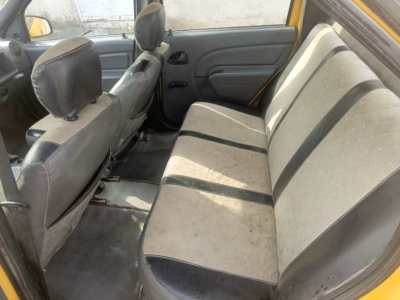 سلام عليكم رينو لوجان موديل 2009سنويه صاقطه ماندل رعيه تكفل سرقه وعشائر كير ومكيه  جدد سعر 18 وبيه مجال مكاني بغداد حي نصر ***********
