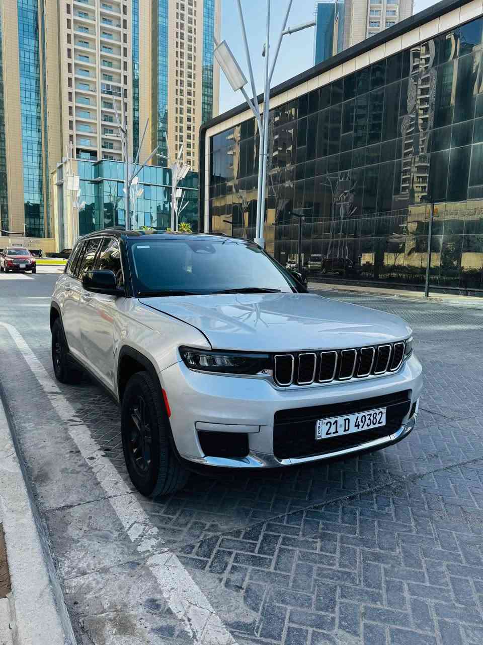 كوردي عرةبي 
jeep laredo  2023
مواسةفات لاريدو  
سةيارةيةكي زور جوان بي مةسرووف 
هةموو شتيكي بةشةرتة ئةمريكية سةيارةكة
گير و مةكينة كارةبايي بةشةرتة 
٥ بارجةي  سبوخة بي شانصي و بةتانة  ارباك سيستةمة  
مواسةفات 
 شاشة اليكتروني بةسمة شاشة گةورة دةبل اكسل اوتو ستوب اكو و جلد و كارةبايي فوليوم و تحديد سرعة كاميرا و حساس بشتو بيشي  كوشن هيتر  ، هيتر زور مواسةفاتي تر
شوين هةولير 
‏Ⓜ️0750 369 9092
كورك واتساب 
سحر 240$   مةجال 

 JEEP laredo 2023 
سيارة حلوة اعلي من صورة 
گير محرك بشرت كهربائي كولها شرت 
فوول فوول مواصفات ماحدا فتحة 
بيها  حادث ٥ قطعة بدون شانصي ارباك سيستم
مواصفات/ شاشة اليكتروني بصمة كشن كهرباءي  فورويل 4\4 اوتو ستوب  حساس امامي و خلفي كشن تتفية بعد بيها مواصفات 
مكان سيارة اربيل 
‏Ⓜ️0750 369 9092
كورك واتساب
سعر / 240$ بيها مجال قليل أربيل, العراق
