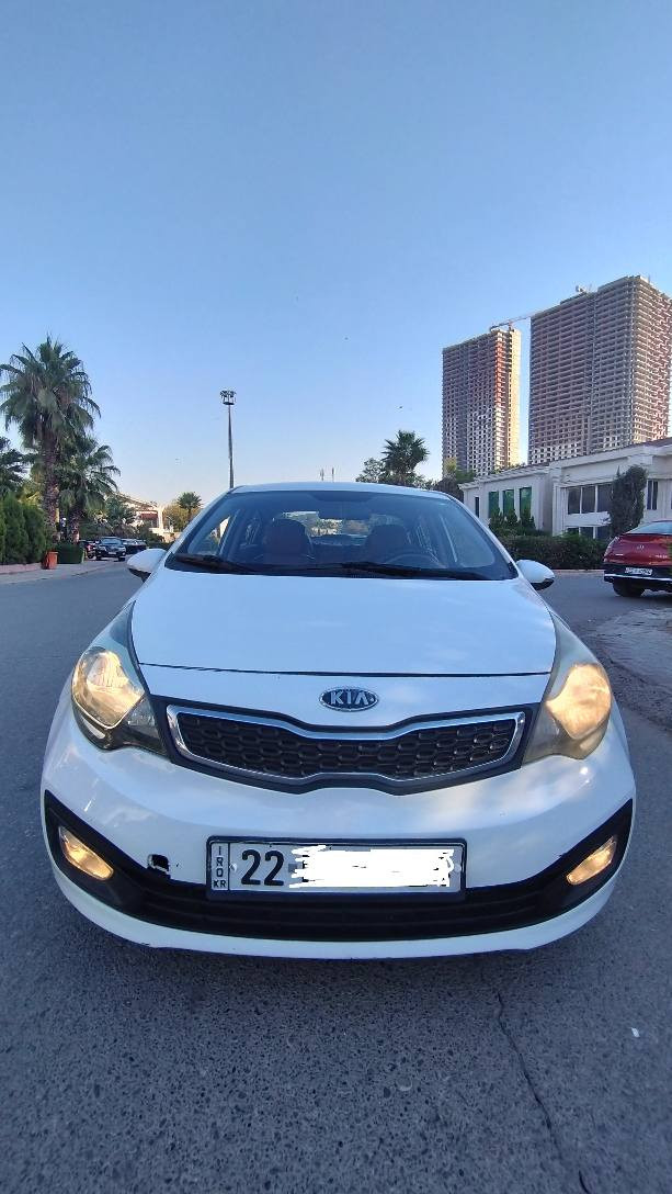 كيا ريو 2012  خليجي لون أبيض
مواصفات وسط
محرك ١٦٠٠ دوش
كير At 
تحكم ستيرن جهتين 
اشاير بالمري
مري شفط 
نظام Eco إقتصادي
كير مكينة تبريد كهربا كلو تمام
بيها قطعة صبغ نصف باب السائق
شوي بارد بالصفحة الثانية 
بدون دواخل 
موجود ورقة فحص سونار
تخم تواير نظيف
غرفة و فرش نظيف
رقم أربيل جديد
سنوية 2027
فحص و هزة ناجح 97% جديد 2026
السعر 94 بيها مجال شوي
السيارة جاهزة و تحويل تاني يوم

الشراي يتصل او واتس ***********
0️⃣7️⃣7️⃣7️⃣7️⃣4️⃣1️⃣3️⃣7️⃣5️⃣4️⃣
العنوان أربيل 
مكلف بالنشر أربيل, العراق
