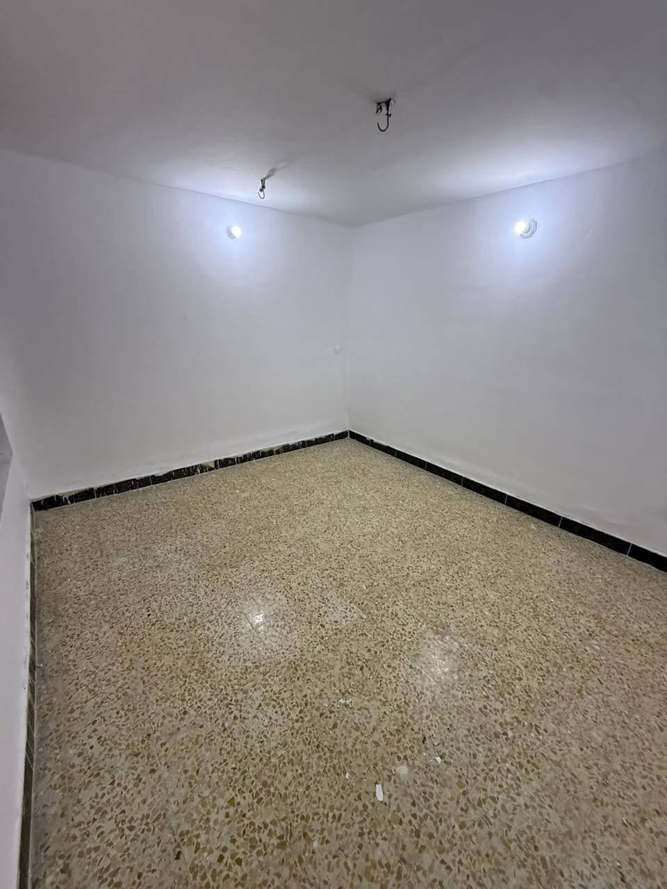 اللهم صلي ع محمد وال محمد ايجار ايجار طابق ونص غرفتين وصاله واستقبال ومطبخ مع مطبخ ايجار  حي السواق  موقع  متاااز  في جداا   استفسار اكثر ***********ارجو متابعه الصفحة ليصلك كل ماهو جديد من عروض العقارات #اهلا وسهلا بيكم #الصفحة #النجف
