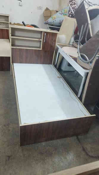 جرابي زائد دوشك للبيع للاستفسار هذا الرقم بواتساب ***********
