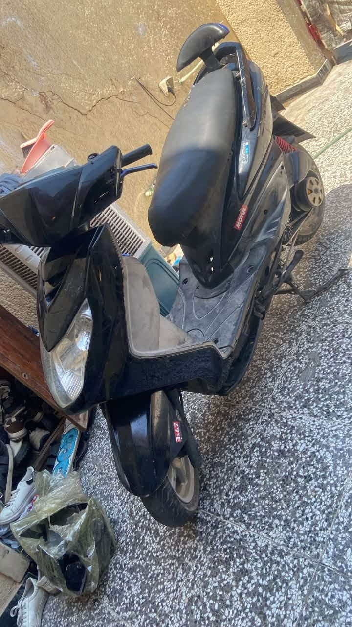 سكنس فحل كابريتر نضيفه كامله نواقص بسيطه كلش كلج رياضي مكينتها حلوه ناعمه
سعر 700 مجال قليل للشراي 
***********
