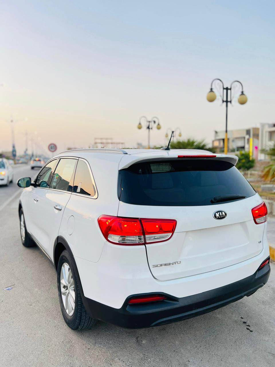 للبيع سورنتو 2018 شكل 2020
حره رقم ذي قار باسمي مداور ثاني يوم حادثه ثلاث قطع تبديل وبيه صبغ قطعتين 
ماشيه 70الف
محرك 6 سلندر 3500  تبريد ثلج حداديه مال زيرو سياره خير من الله نص فول شاشه اندرويد سبعه راكب دواخل لونين 
المكان الناصريه مركز 
السعر 177وبيه مجال
للاستفسار
 *********** ناصرية, ذي قار
