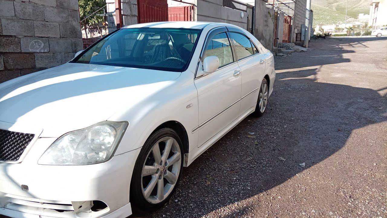 شاینە 2005
مووس مووس
گەورە بە گەورە
182 بێ دوکەڵ
ناوڕەش سێ دوگمە
سپۆڕت لایت ناوچە کوێر
سعر64 مەعمەلەیەکی برایانە
شوێن سەیسایەق
ژ.م***********
