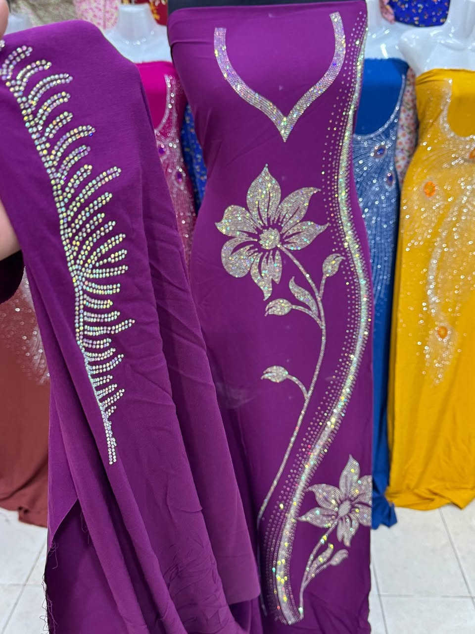 اجمل المخاور الشمالية 
توصيل 5فقط لجميع المحافظات


**إذا كنت صاحب هذا الإعلان وتريد حذفه لأي سبب، رجاءا أرسل رسالة إلى الدعم الفني**