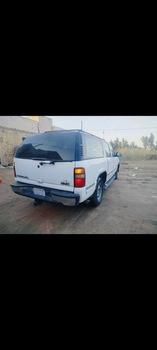 سلام عليكم
...................
     التفاصيل

GMC
للبيع 
....................
مديل 2000 
....................
لون احمر اصل مصبوغه ابيض تكسي
....................
بدي مكفول من الضربه ولكصه ونقل عده تبديل 
......................
مكينه كير اكسل كاردن كارتون شرط
....................
مكينه 5 او 300 كير 700 
.......................
سته برغي
....................
حداده نضيفه 
...................
كهربائيات من الطول للطول شرط
......................
غرفتها جديده دوشام جديد 
........................
تخم تاير نضيف
.....................
تبريد تدفئه
....................... 
سياره مالت بيت

...............................................

الرسميات 
رقم دياله خصوصي 
.......................
سنويه لل 28
......................
شرط تحويل يوم ثاني
....................... 
السعر 85
....................
مكاني بصره ابو الخصيب 
.......................
رقم تلفون 
***********
