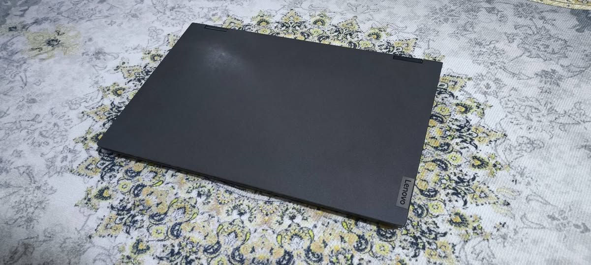 لابتوب لينوفو
Core : i7 10 Th

Ram : 8Gb

Hard : 512 SSD

screen card : 2Gb

Screen Size : 13.5 inch

نظام صوتي ستيريو 

بصمة أصبع 

بصمة وجه + كامره سيلفي 

كيبورد مضيء 

يحتوي على منافذ Type C عدد 1 للشحن و نقل البيانات

و يحتوي على منفذ USB عدد 2

يحتوي على منفذ HDMI

شاشه تدعم اللمس و دوران 360 درجه

نظافة الابتوب 98% جديد جدآ 

السعر 600 الف و بي مجال بسيط
بصره ثضاء الدير


**إذا كنت صاحب هذا الإعلان وتريد حذفه لأي سبب، رجاءا أرسل رسالة إلى الدعم الفني**