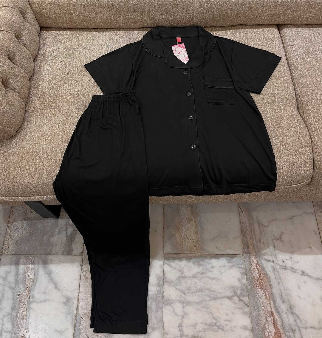 تراك خامة فانيلة قطني باردة 🖤
قياسات L_XL_2XL_3XL
سعر 13 الف 🔥

#محرم #ملابس #اكسبلور #أسود #تراكسود_نسائي


**إذا كنت صاحب هذا الإعلان وتريد حذفه لأي سبب، رجاءا أرسل رسالة إلى الدعم الفني**