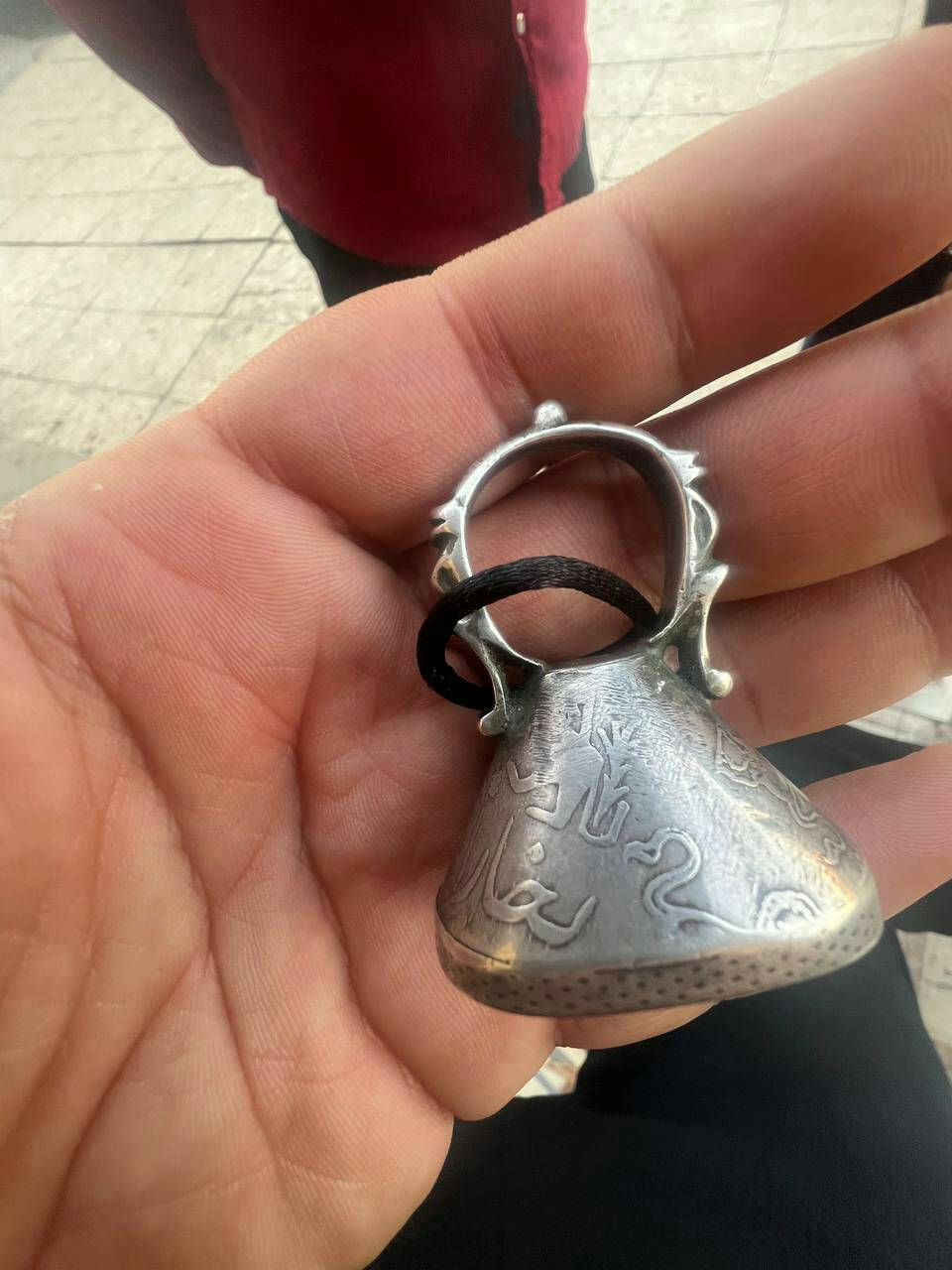 خاتم كهرب مرصود انتيك قديم وزنه 75 بيع داخل بغداد  لا يوجد توصيل قبل ماخذي ب 3 اوراق حاليا صاعدة الفضة


**إذا كنت صاحب هذا الإعلان وتريد حذفه لأي سبب، رجاءا أرسل رسالة إلى الدعم الفني**