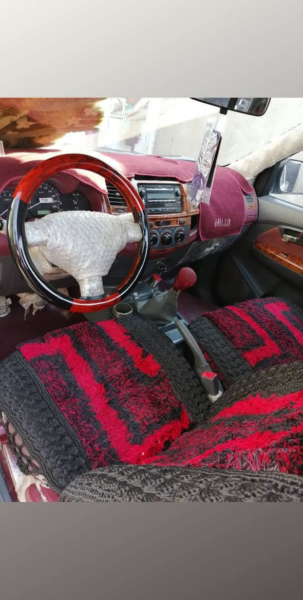 سلام عليكم 2013 كويتي أصل رقم قادسيه بسمي عنوان سياره البصره وهذا رقمي
***********
