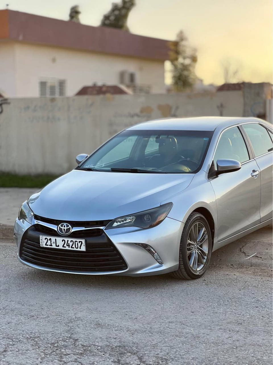 تۆیۆتا کامری ٢٠١٥ se ئەمریکی
بۆنیت بۆیاخە بێ ناوگرتن
سەیارەیەکی بێ عەیب و بێ مەسرەف
0774 153 20 78 شمشمل, السليمانية
