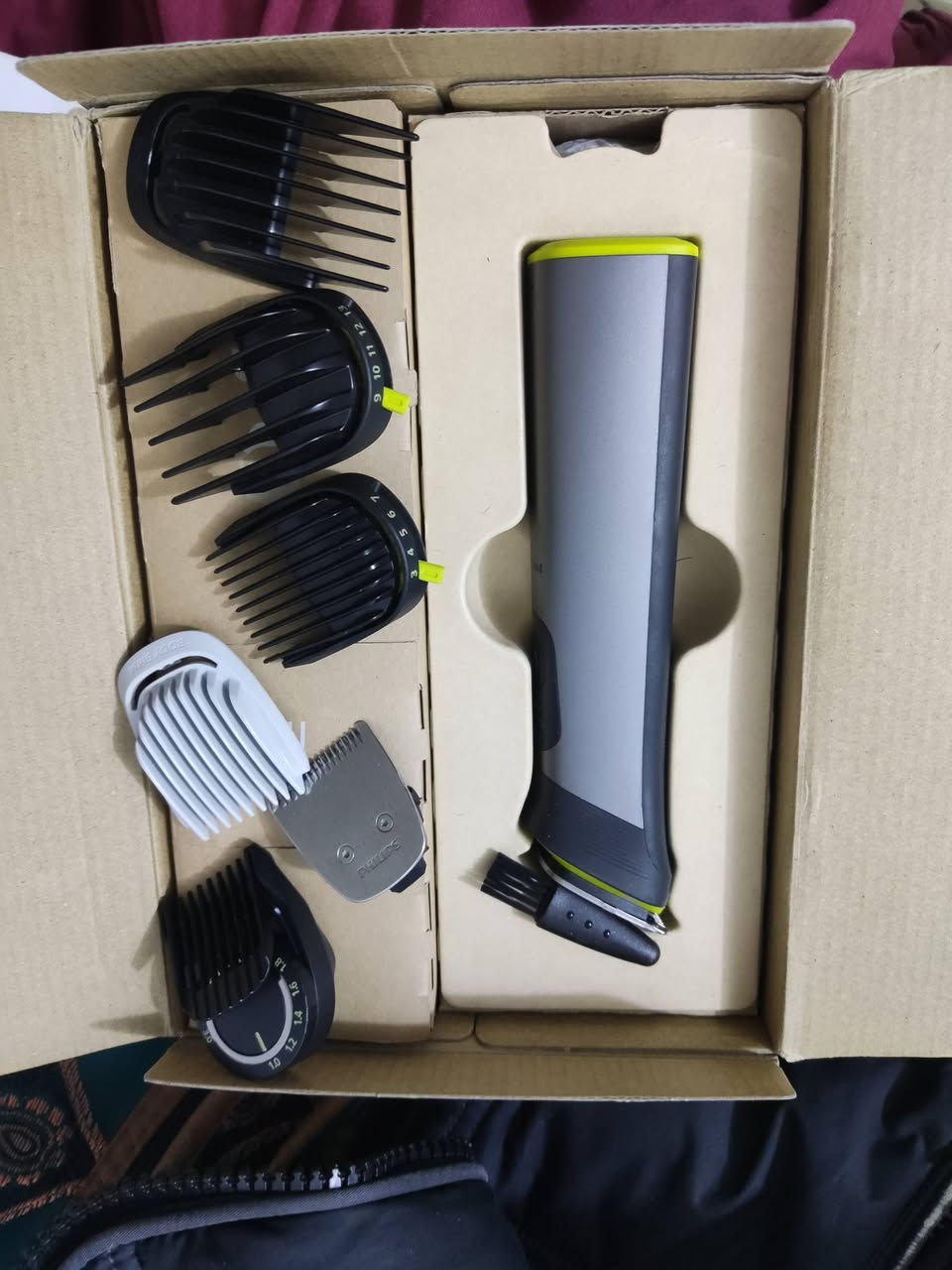 مكينه فلبس بهالشكل مثل ماموضح المكينه جديده بدون شاحنه اخوان نضام البيع فحم فحم فحم ٣٠ واصلتك


**إذا كنت صاحب هذا الإعلان وتريد حذفه لأي سبب، رجاءا أرسل رسالة إلى الدعم الفني**