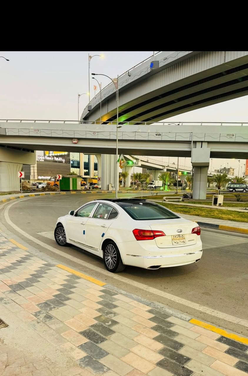 سلام عليكم
للبيع كيا كدينزا موديل 2011  
سياره فول مواصفات محرك 6 /3.5 
بصمه 
سلايت كامل 
حساسات كامله 
سياره هذا سونار مالتها من اول ما اخذتها مصار فتره قليله مشط لستيرن ولصدر كله بدلته جديد  السياره خير من الله 
العنوان: بغداد خلف مدينة العاب سيدية 
للاتصال :*********** 
السعر: 105 وبيها مجال للشراي
