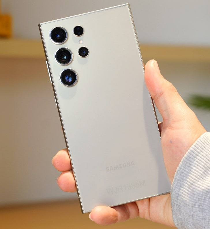 Samsung S24 altra
مستعمل قليل نضيف جدا بدون ولا شخط 

لون تيتانيوم 

ذكراة 256  

شرط الفحص  

السعر خاص
العنوان  اربيل  او موصل متواجد


**إذا كنت صاحب هذا الإعلان وتريد حذفه لأي سبب، رجاءا أرسل رسالة إلى الدعم الفني**