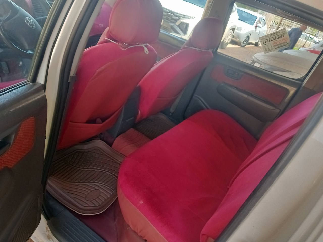 السلام عليكم ورحمه الله وبركاته سياره بيكم فلاونزه موديل 2012 شاصي 12 بيها بنيد وجاملغ امامي مبدلات رقم سلمانيه باسمي سنويه ماساقطه ل27 صدر خلفي امامي كير محرك تخم تاير كله كفاله سياره حلوه بالعافيه على الياخدها للاستفسار *********** مكان السيارة بابل جبله
