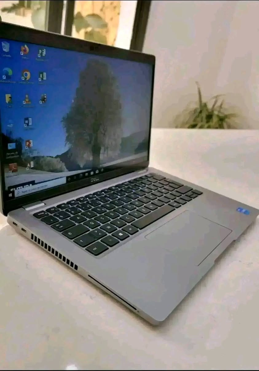 لابتوب Dell سوبر سلم الجيل 11 سوبر سلم فئة  G7 للبيع
المعالج core i5 الجيل 11 فئة G7
رام 8 كيكا DDR4
هارد 256 كيكا SSD
كرت الشاشه Intel Irix Xe حجم 4 كيكا
الشاشه حجم 14 انج ضد التوهج  دقة FHD
باتري ليثيوم 6 خلايا  شحن سريع 65 واط والباطرية ممتازة
كامره دقة hd تحتوي قفل فتح وغلق الكامره
 منفذ تايب سي و رام  وhdmi وسيم كرت وباقي المنافذ   الحاسبه كلش نضيفه وحلوه وشاحن تايب سي 
السعر 375 الف النجف, العراق


**إذا كنت صاحب هذا الإعلان وتريد حذفه لأي سبب، رجاءا أرسل رسالة إلى الدعم الفني**