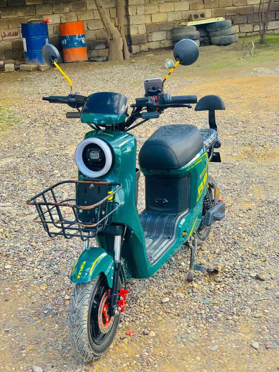 بايسكل شحن ار ٩ فول مواصفات ٢٠٢٥ كله شغال بلوتوث شغال تشغيل عن بعد قاعده مبايل بطاريات ٢٦ كل واحد جديدة شرط الفحص السعر500وبي مجال 
تصل وتدلل *********** سرعه مالته 109
