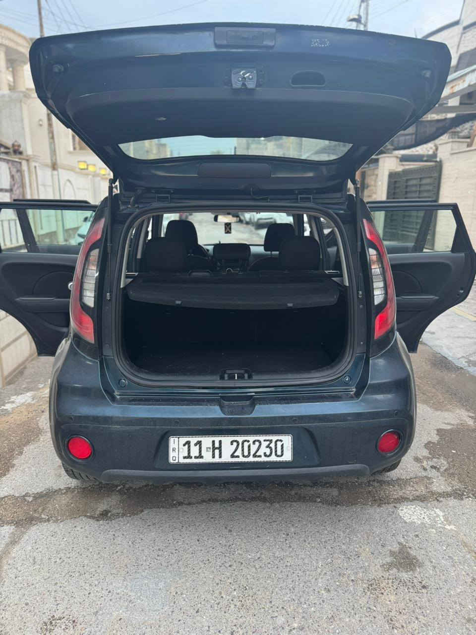 🚗 للبيع Kia Soul 2017 | محرك 2.0 GDI
🔹 النوع: كيا سول
🔹 الموديل: 2017
🔹 المحرك: 2.0 GDI
🔹 وارد أمريكي 🇺🇸

🔧 الحالة:

محرك نظيف جداً واستخدام يومي

جاهزة للفحص بأي وقت

📌 تفاصيل الحادث بكل وضوح :

حادث في أمريكا (قبق جنطةفقط بدون دواخل ) تم تصليحه نفسة بالكامل

حادث داخل بغداد قبل اسبوع دعمني واحد و تاثرت باب السايق وهلال الجاملغ بدلت الباب وصبغتها والجاملغ صلحتة وصبغتة

💰 السعر: 10,900$
⚠️ السعر قابل للتفاوض

📍 بغداد: البياع
📞 للتواصل: ***********

❗ الرجاء التواصل للجادين فقط
