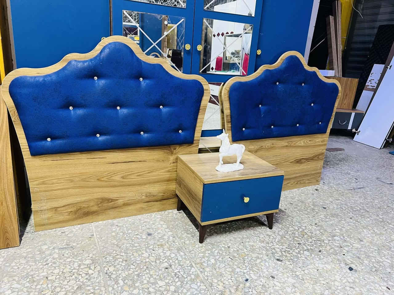 غرفة نوم مستعملة🇹🇷
أسره منفصله 👬
 نضافة90 ٪💯
عدد القطع / 5
نضام / أبواب 💢
سعرها / 400قفل 💸
شد ونقل داخل بغداد مجاني🚛
يوجود توصيل محافضات 🚛


**إذا كنت صاحب هذا الإعلان وتريد حذفه لأي سبب، رجاءا أرسل رسالة إلى الدعم الفني**