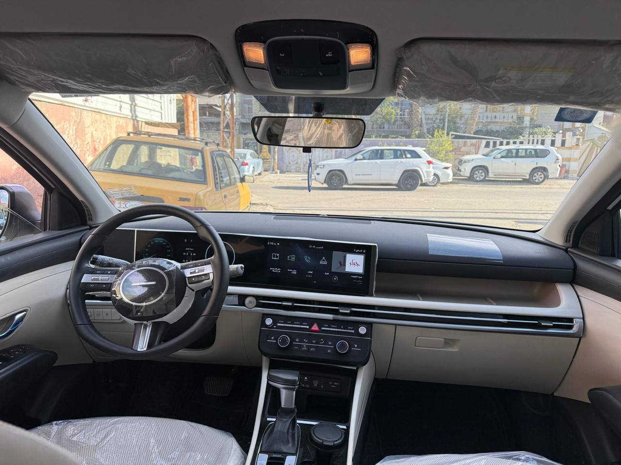 السلام عليكم توسان 25 بغداد.    السياره باسمي العنوان بغداد جميلة السعر 228 ورقة بدون صبغ ***********
