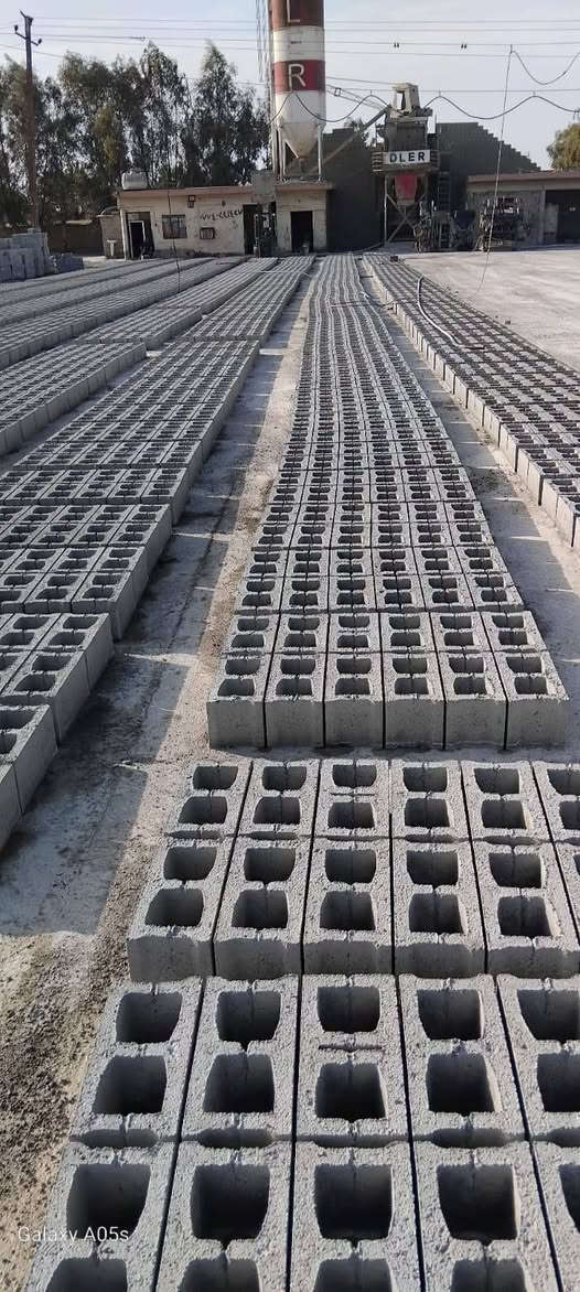 ٥بلوك اوتوماتيكي درجه اولى
بلوك كلب شرط القوه ومتانه 
وأصل الكافه مناطق بديالى سمنت كيلوين وثقيله ***********
